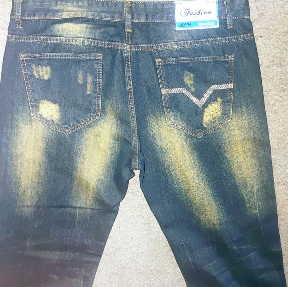 Men's Fashion Jeans - Picture 2 of 4